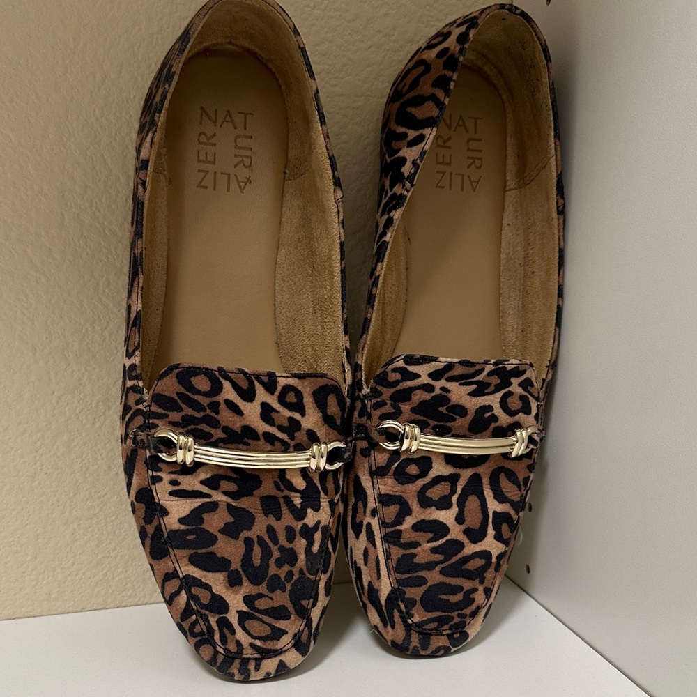 Naturalizer Leopard Pattern Flats - image 4